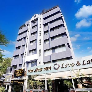 Vibes Inn Juhu